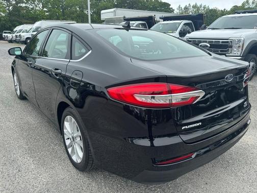 2020 Ford Fusion Hybrid SE