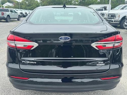 2020 Ford Fusion Hybrid SE