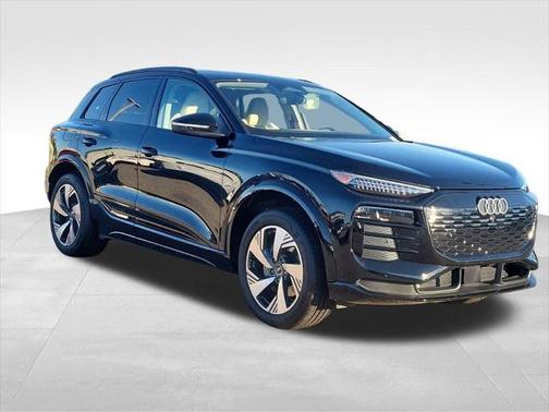 2025 Audi Q6 e-tron Premium Plus quattro