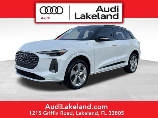 Glacier White Metallic 2025 Audi Q5 Premium Plus TFSI quattro S tronic