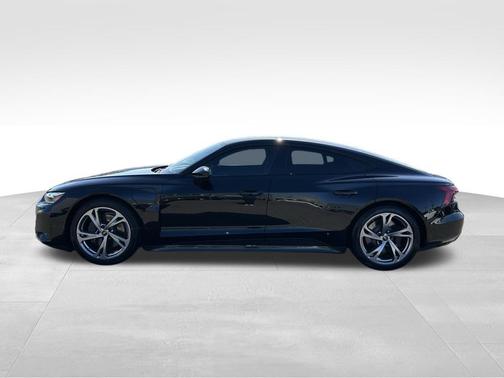 Mythos Black Metallic 2023 Audi e-tron GT Premium Plus quattro