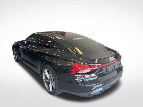 Mythos Black Metallic 2023 Audi e-tron GT Premium Plus quattro