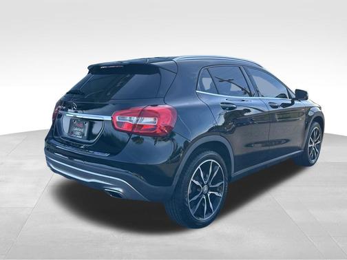 2017 Mercedes-Benz GLA 250 Base