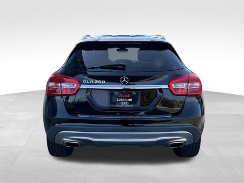 2017 Mercedes-Benz GLA 250 Base