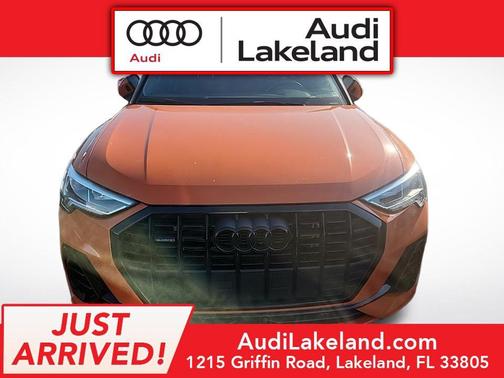 2025 Audi Q3 Premium 45 TFSI S line quattro Tiptronic