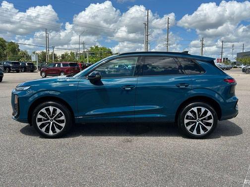 Malpelo Blue Metallic 2026 Audi Q3 TFSI quattro S tronic