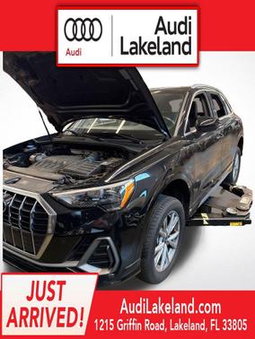 2021 Audi Q3 45 S line Premium