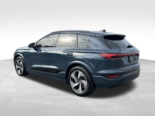 Plasma Blue Metallic 2025 Audi Q6 e-tron Prestige quattro