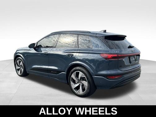 Plasma Blue Metallic 2025 Audi Q6 e-tron Prestige quattro