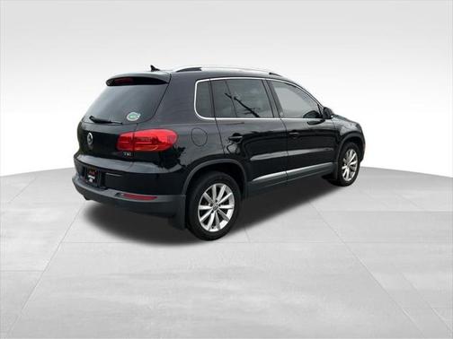 2017 Volkswagen Tiguan 2.0T Wolfsburg Edition