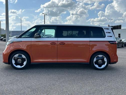 Energetic Orange 2025 Volkswagen ID. Buzz Pro S Plus