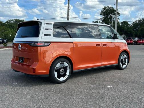 Energetic Orange 2025 Volkswagen ID. Buzz Pro S Plus