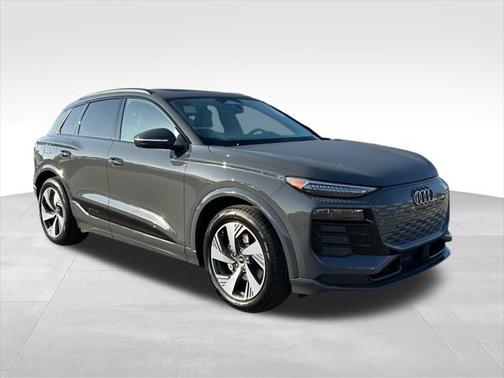 2025 Audi Q6 e-tron Prestige quattro