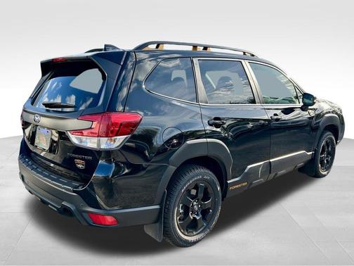 Crystal Black Silica 2025 Subaru Forester Wilderness