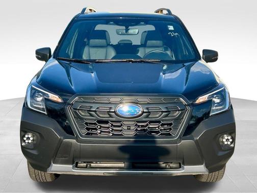 Crystal Black Silica 2025 Subaru Forester Wilderness