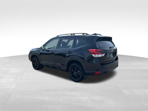 Crystal Black Silica 2025 Subaru Forester Wilderness