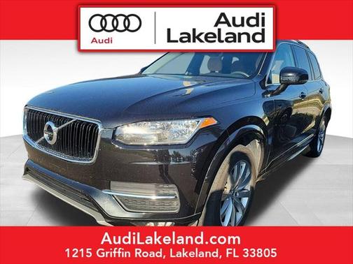 2016 Volvo XC90 T6 Momentum