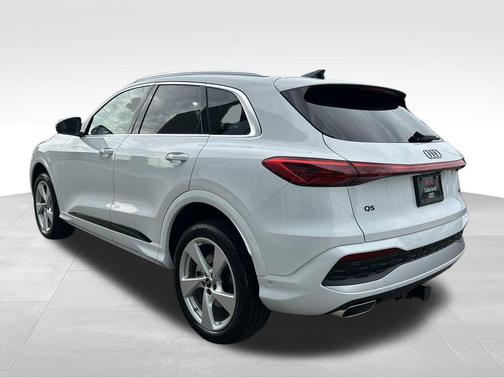 2025 Audi Q5 Premium Plus
