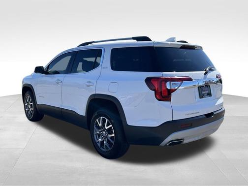 2023 GMC Acadia AWD SLT