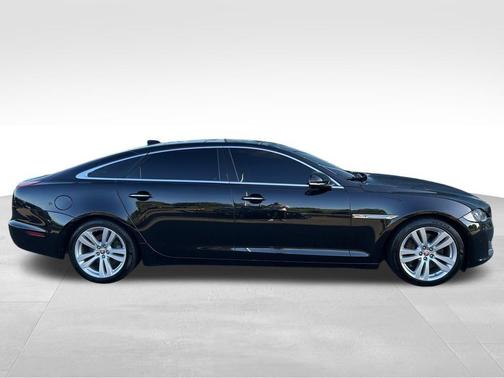 2016 Jaguar XJ XJL Portfolio