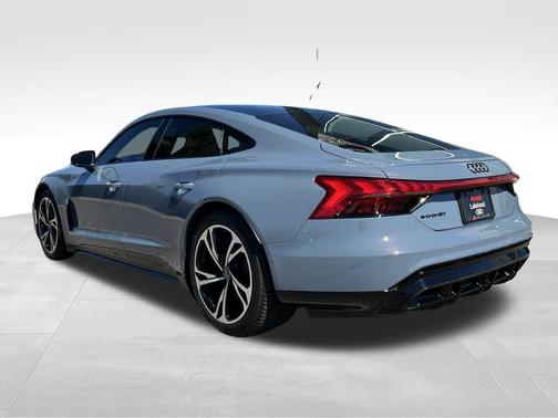 2023 Audi e-tron GT Premium Plus quattro