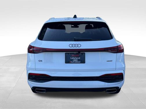2025 Audi Q5 Premium