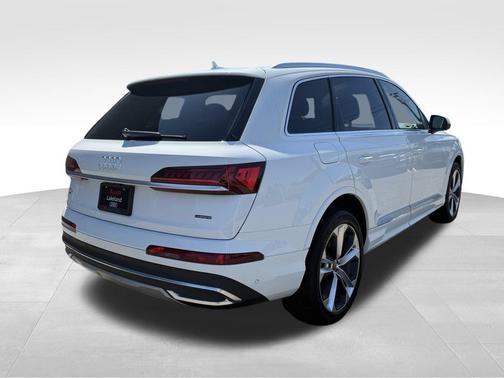 2022 Audi Q7 55 Premium Plus