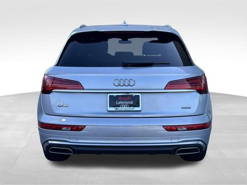 2022 Audi Q5 45 S line Premium