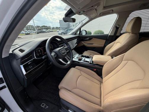 2023 Audi Q7 55 Prestige