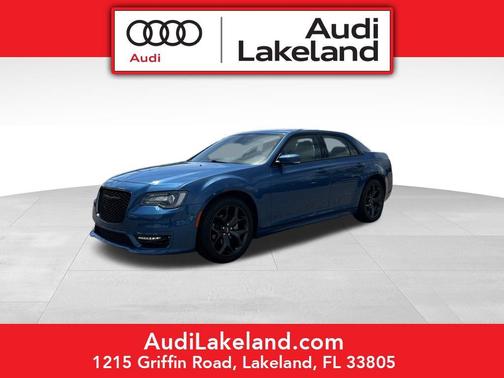 2023 Chrysler 300 Touring