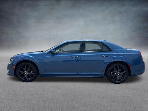 Frostbite 2023 Chrysler 300 Touring