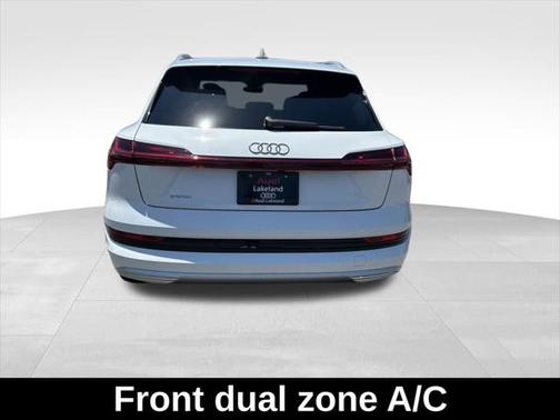 2019 Audi e-tron Premium Plus