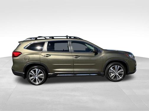 2022 Subaru Ascent Limited 8-Passenger