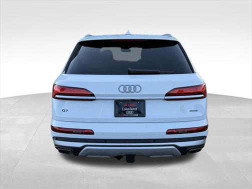 2025 Audi Q7 55 Premium Plus
