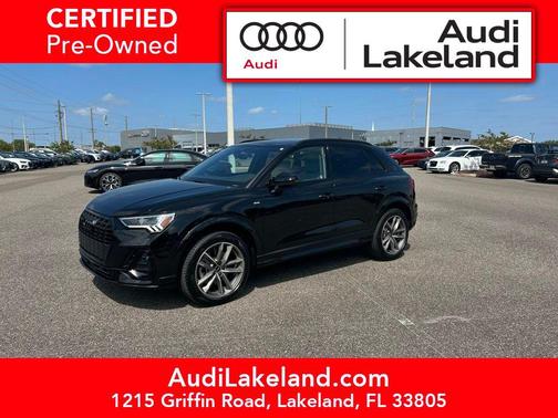 Mythos Black Metallic 2025 Audi Q3 Premium 45 TFSI S line quattro Tiptronic