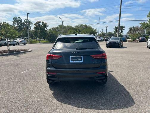 Mythos Black Metallic 2025 Audi Q3 Premium 45 TFSI S line quattro Tiptronic