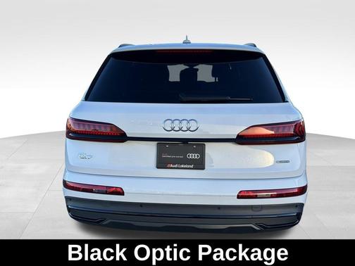 2024 Audi Q7 55 Premium Plus