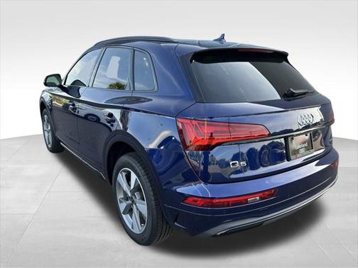 2025 Audi Q5 40 Premium