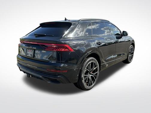 2023 Audi Q8 55 Premium Plus