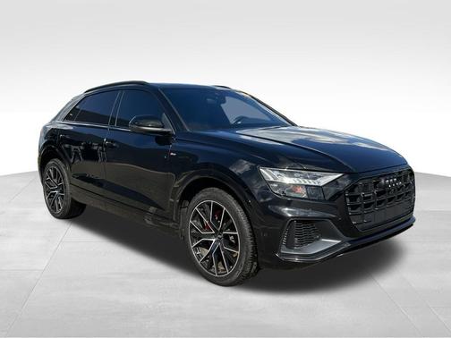 2023 Audi Q8 55 Premium Plus