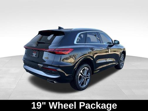 2025 Audi Q5 Premium TFSI quattro S tronic