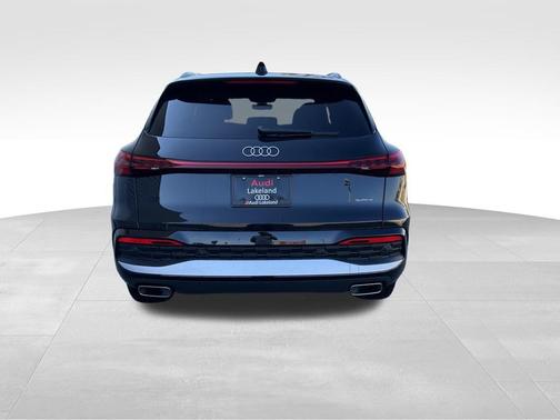 2025 Audi Q5 Premium