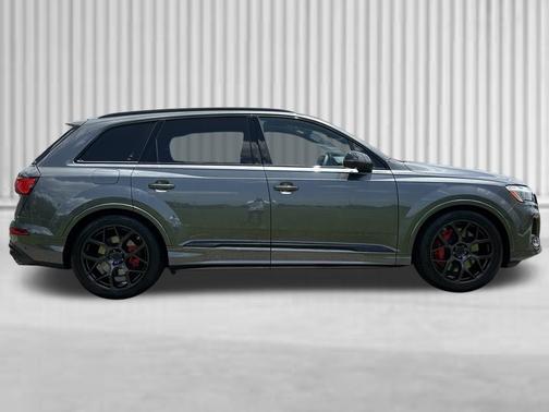 Daytona Gray Pearl Effect 2026 Audi SQ7 4.0T Prestige