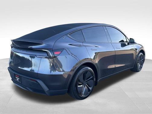 2026 Tesla Model Y Long Range Dual Motor All-Wheel Drive