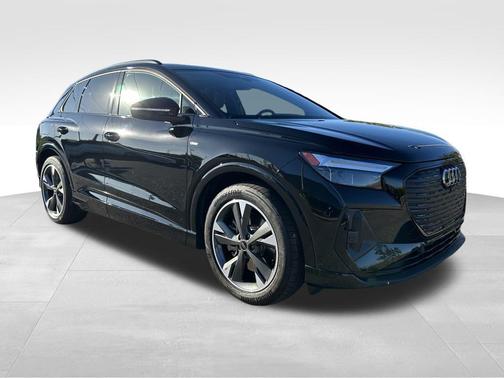 2024 Audi Q4 e-tron Premium 55 quattro