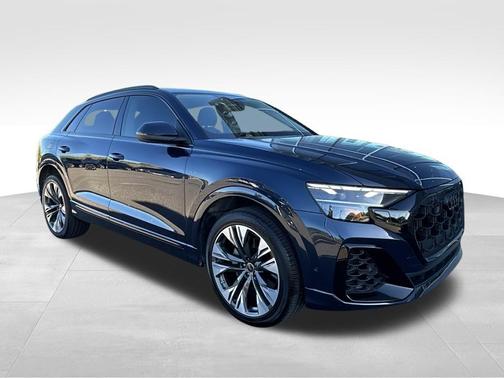 2024 Audi Q8 55 Premium Plus