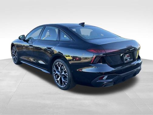 2026 Audi A6 Premium Plus quattro S tronic