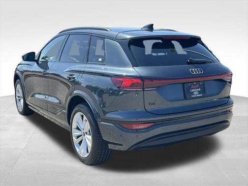2025 Audi Q6 e-tron Premium