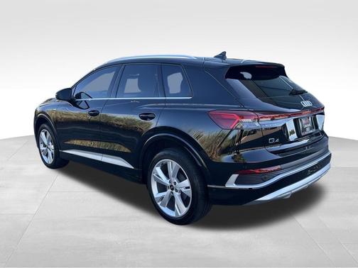 2023 Audi Q4 e-tron Premium Plus 50 quattro
