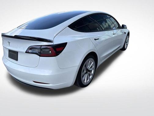 Pearl White Multi-Coat 2021 Tesla Model 3 Standard Range Plus